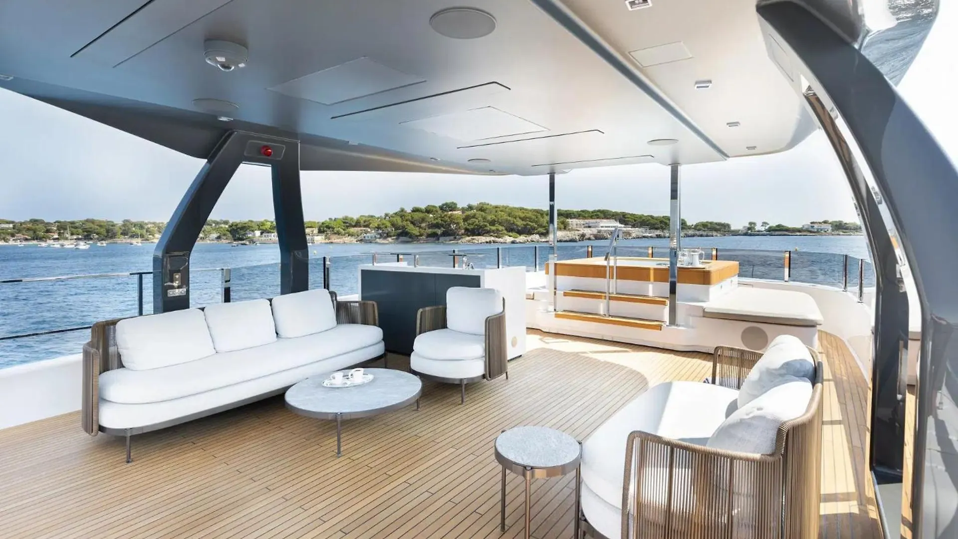 מלון Luxury Yacht Moretti In Saint Tropez