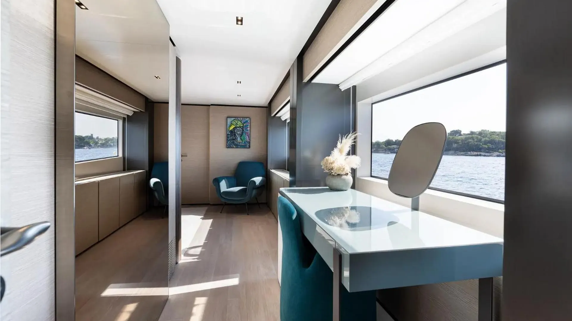 Luxury Yacht Moretti In Saint Tropez Hotel Saint-Tropez